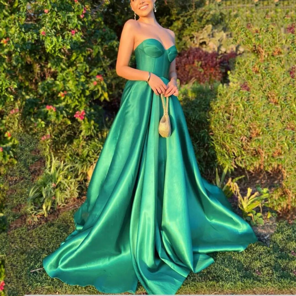 Shining Green Strapless Satin Floor-Length Prom Dress, Close Up 2