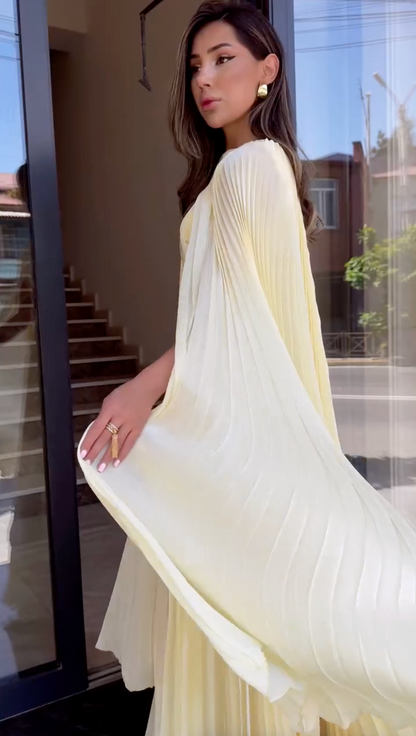 Elegant Pleated Batwing Sleeve Maxi Dress