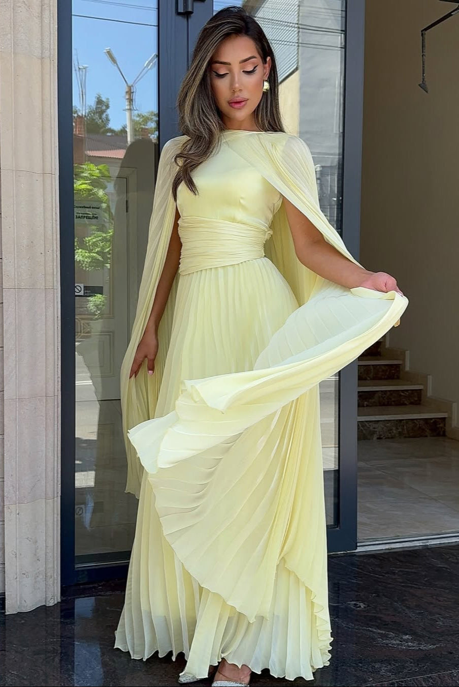 Elegant Yellow Batwing Sleeve Maxi Dress, Close Up