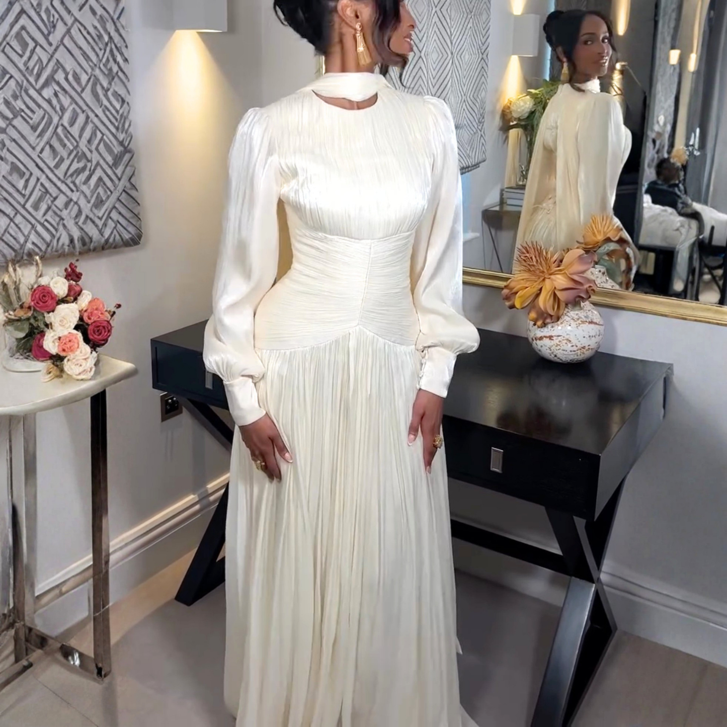 Ivory White Organza Pleated Waist O-Neck Floor-Length Dress