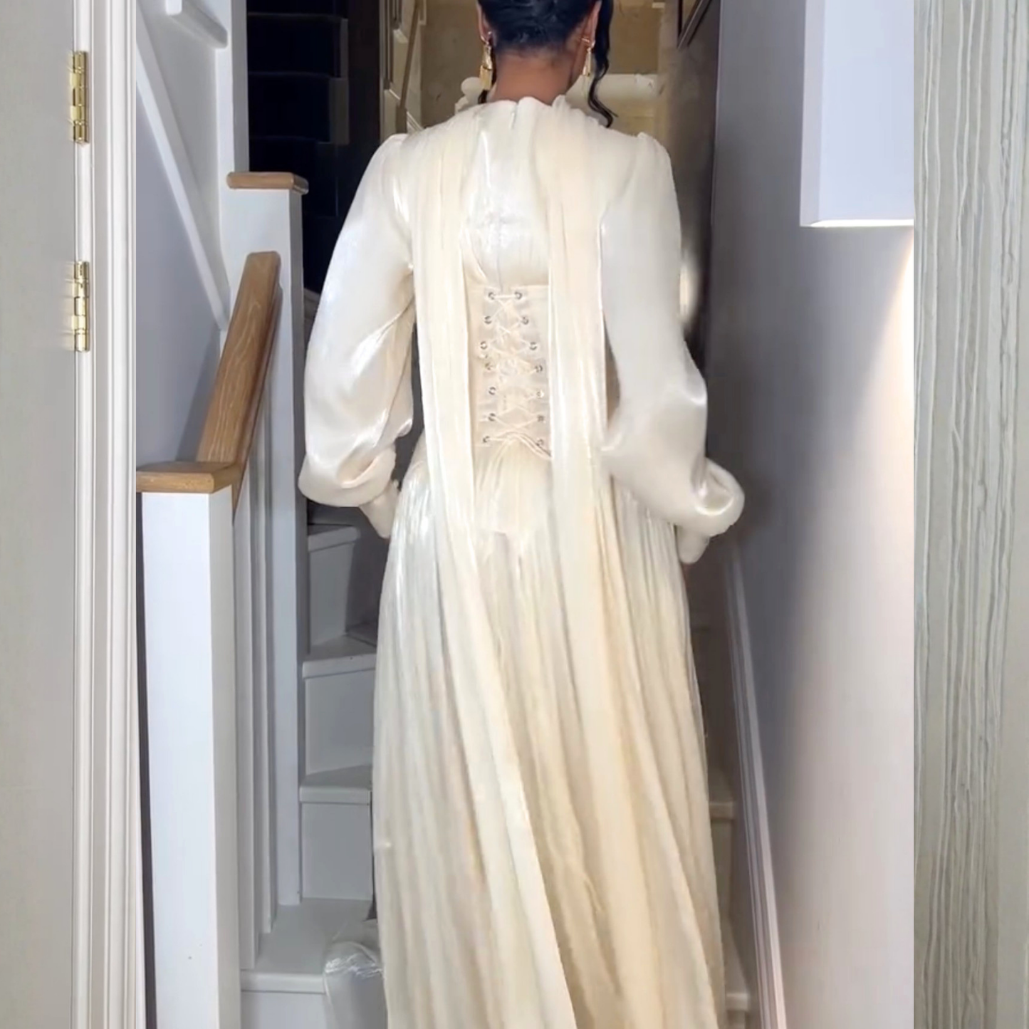 Ivory White Organza Pleated Waist O-Neck Floor-Length Dress
