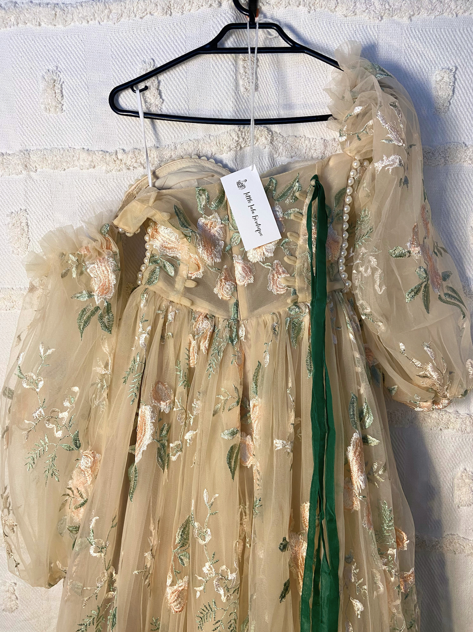 Beige Floral Embroidery Lace Evening Dress 16W Beige Floral Embroidery Lace Evening Dress 16W